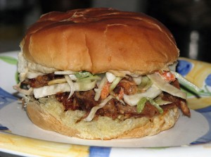 slow cooker pulled pork sandwich